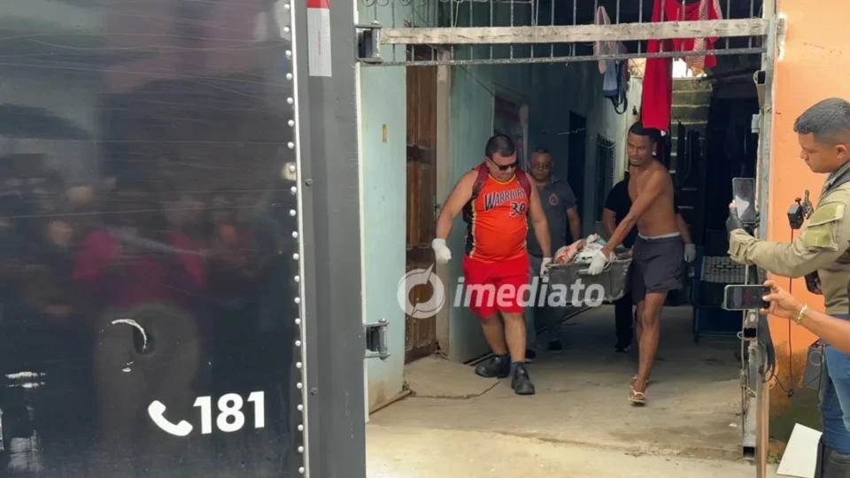 Vídeo: Homem é morto com várias pancadas na cabeça e tem corpo amarrado com fio de internet em ‘kitnet’ no Novo Israel