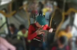 PC-AM divulga imagens de três homens procurados por roubo a ônibus do transporte coletivo da linha 641 em Manaus