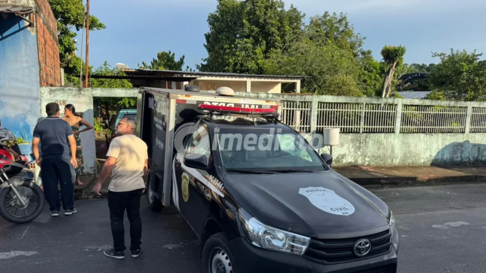 Idosa de 72 anos é morta a facadas após bandido invadir residência para tentar roubar, no bairro Colônia Terra Nova