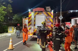 Incêndio de grandes proporções destrói casas no bairro São Jorge e deixa famílias desabrigadas, em Manaus