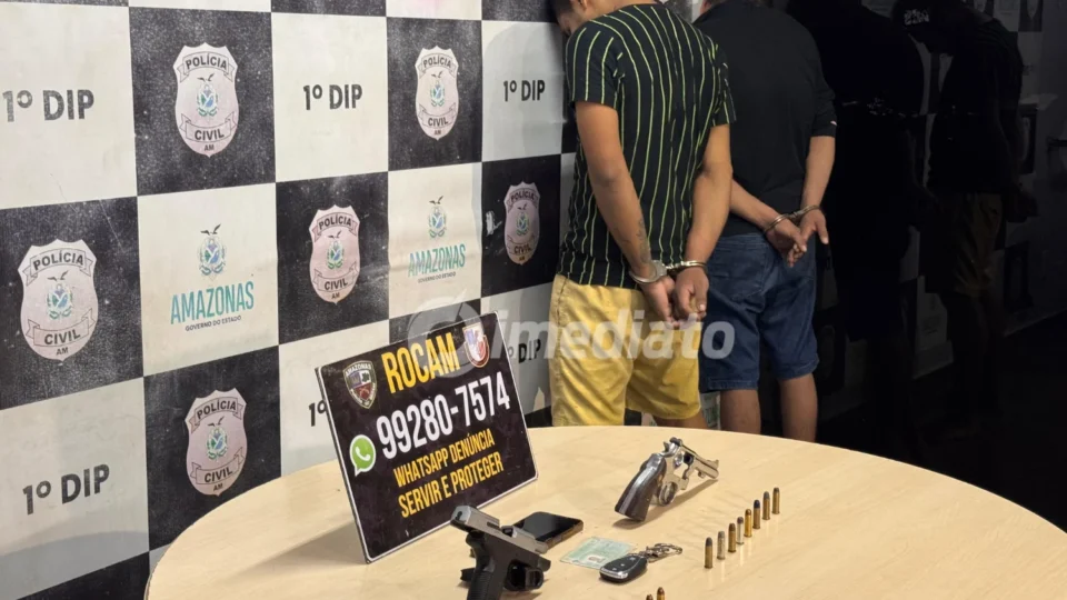 Dois homens são presos com armas e carro alugado durante fuga após assalto a loja no bairro Cachoeirinha