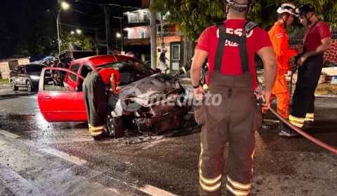 Incêndio em veículo na Avenida São Jorge mobiliza bombeiros e causa transtornos no trânsito em Manaus