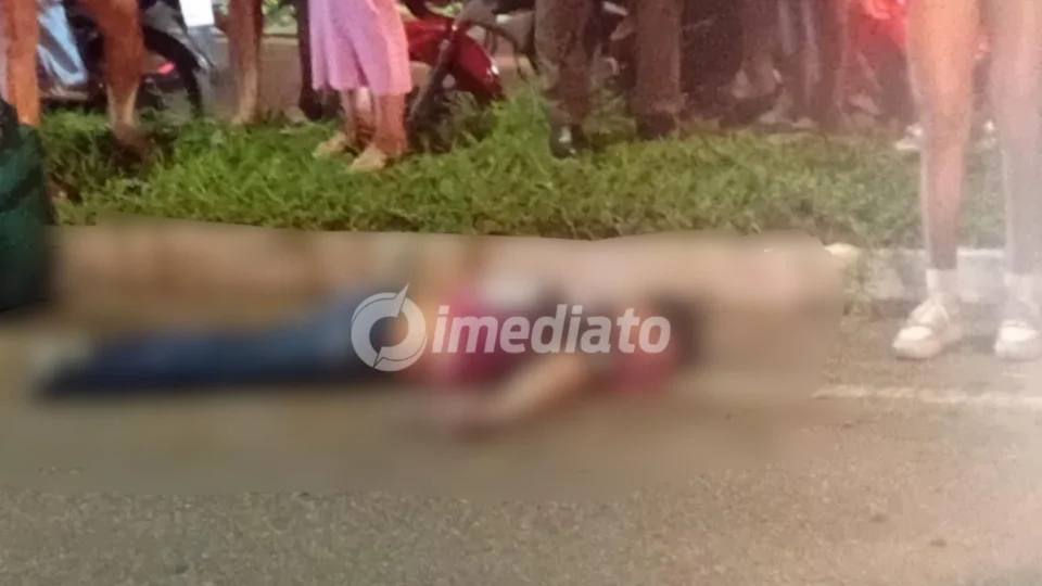 IMAGEM FORTE: Mototaxista morre após grave acidente de trânsito em Manacapuru