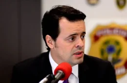 Delegado da PF que atuou no caso Ramagem é expulso dos EUA, diz Departamento de Estado