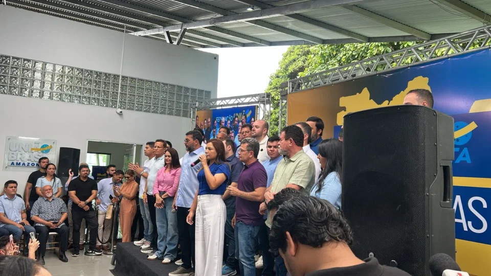 Wilson Lima anuncia Joana Darc como pré-candidata a deputada federal