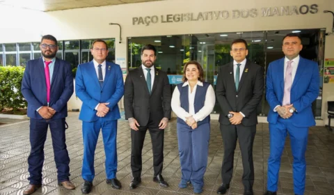 Professora Maria do Carmo visita Câmara Municipal e reforça articulação da direita no Amazonas