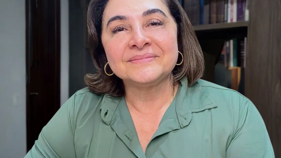 Professora Maria do Carmo nega articulações e critica eleição indireta para governo do AM