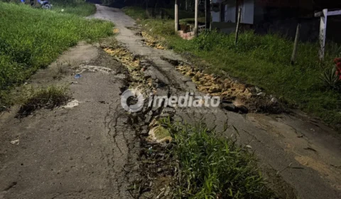 Moradores cobram resposta sobre falta de infraestrutura no bairro Lago Azul, em Manaus