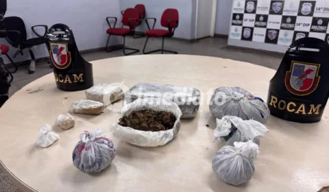 Homem é preso após polícia encontrar drogas escondidas em casa no bairro Tancredo Neves