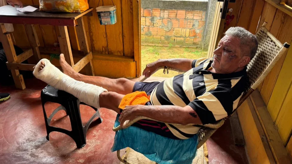 VEJA VÍDEO: idoso é brutalmente agredido após se recusar a pagar cachaça para “noiado” em bar