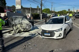 Acidente violento na Efigênio Salles deixa família ferida e trava trânsito