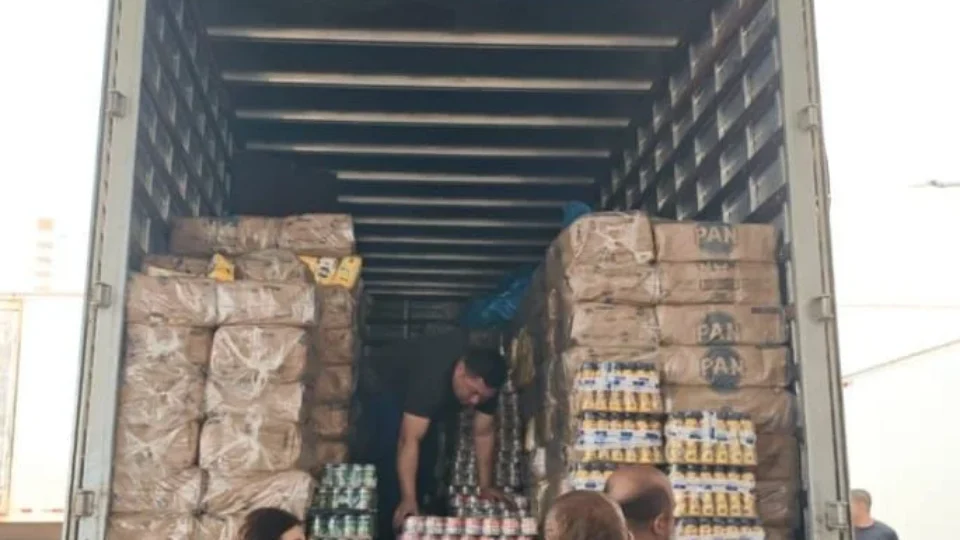 Operação apreende 16 toneladas de mercadorias irregulares na BR-319 em Porto Velho