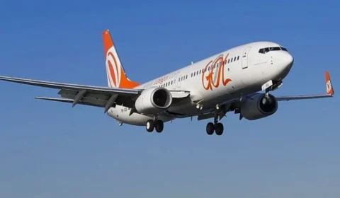 “Passagens mais baratas?”: governo estuda zerar imposto sobre combustível de avião