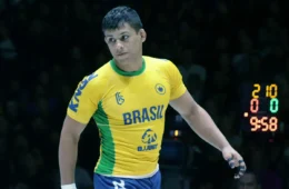 Mica Galvão campeão mundial de jiu-jítsu se pronuncia após prisão do pai por suspeita de abuso