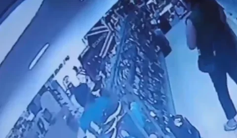 VEJA VÍDEO: casal simula compra e rouba sapataria no Centro de Manaus; ação é registrada por câmeras
