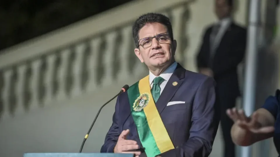Justiça condena ex-governador do Acre, Gladson Cameli, a 25 anos e 9 meses de prisão e decreta inelegibilidade por corrupção