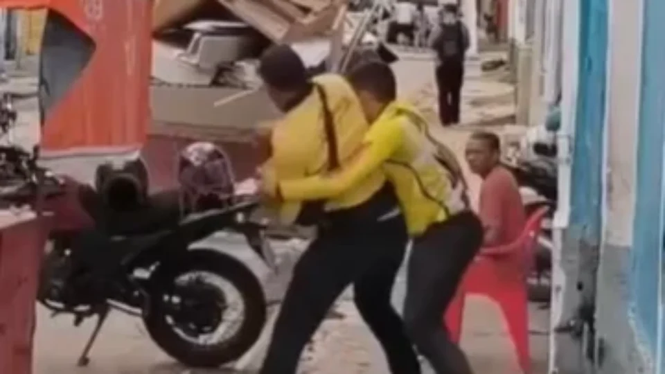 Briga entre mototaxistas é registrada Cidade Velha, em Belém