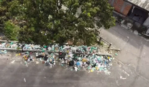 Lixo toma conta do Canal do Galo, em Belém