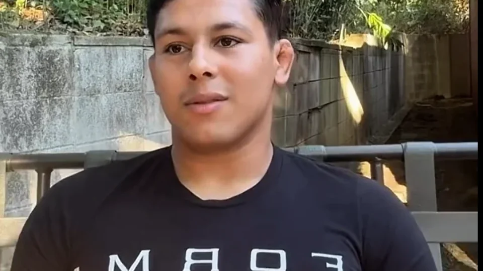 “Fui doutrinado a não perguntar nada”, relatou Mica Galvão ao falar sobre a convivência com o pai