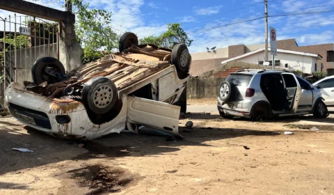 Batida entre carros deixa duas mulheres feridas em cruzamento da capital