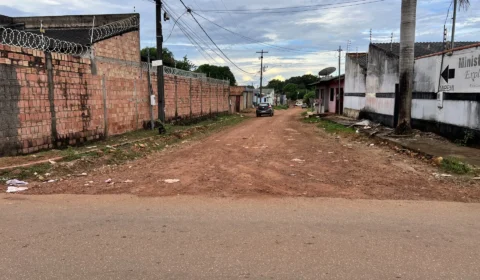 Moradores denunciam avanço de erosão em rua do bairro Castanheira em Porto Velho