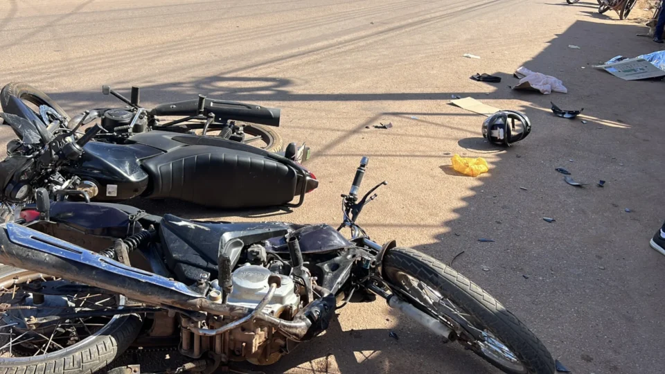 Colisão frontal entre motos deixa um morto e outro gravemente ferido em Porto Velho