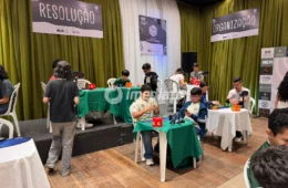 Campeonato de Cubo Mágico reúne jovens talentos e incentiva concentração e raciocínio lógico em Manaus