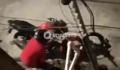 VEJA VÍDEO: Morador flagra tentativa de furto e impede criminosos de levarem motocicleta no bairro Petrópolis