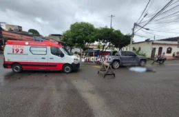 Tragédia: Motociclista de aplicativo morre em colisão violenta com Amarok no Centro de Manaus