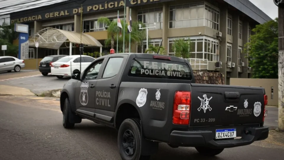 Operação da Polícia Civil prende policiais envolvidos em ‘grupo de extermínio’ e extorsão em Manaus