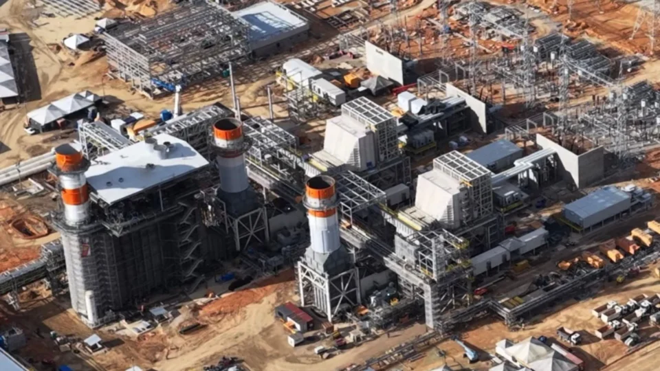 Eneva conclui primeiro teste da turbina da UTE Azulão I e avança para fase operacional do projeto no Amazonas