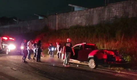 Homem é morto a tiros dentro de carro com mercadorias no bairro Tarumã-Açu, em Manaus
