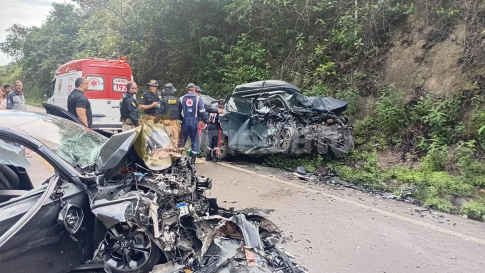 Veja o vídeo: imagens mostram a força do impacto de acidente que matou mulher e deixou família ferida na BR-174