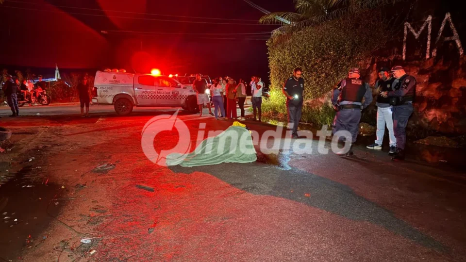 Homem é morto a tiros enquanto trabalhava como entregador de lanches no bairro Compensa