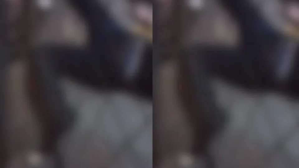 VEJA VÍDEO: Motociclista morre após perder controle da moto, bater em mureta e cair de viaduto na Avenida das Torres