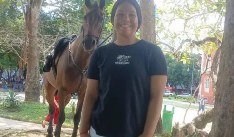 Adolescente de 17 anos desaparece após ser vista no Centro de Manaus; família faz apelo por informações