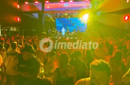 Thiago Martins agita público no “PDL Pé na Areia” em Manaus com noite de pagode e muita resenha