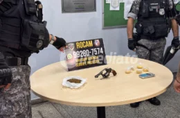 ROCAM prende ‘DG da Compensa’ com drogas, arma e balança de precisão após denúncia anônima em Manaus