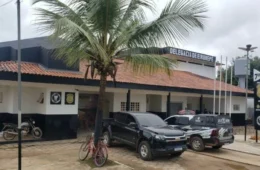 Adolescente de 12 anos tenta fugir em canoa e é apreendido suspeito de envolvimento em homicídio no interior do Amazonas