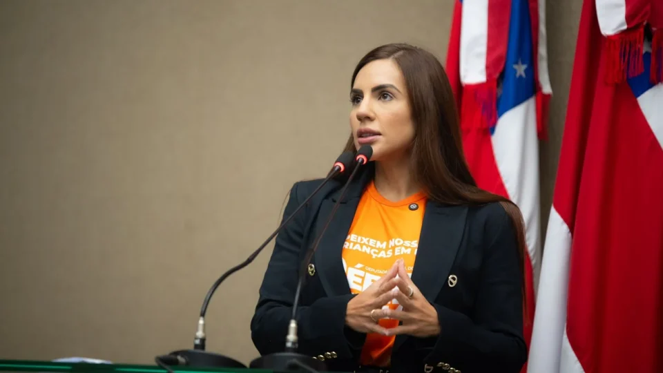 Deputada Débora Menezes defende fiscalização contra presença de menores em bares e casas com venda de álcool
