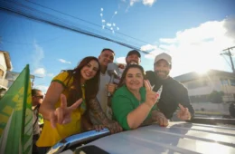 Professora Maria do Carmo reforça pré-candidatura ao governo durante visitas a Tefé e Codajás
