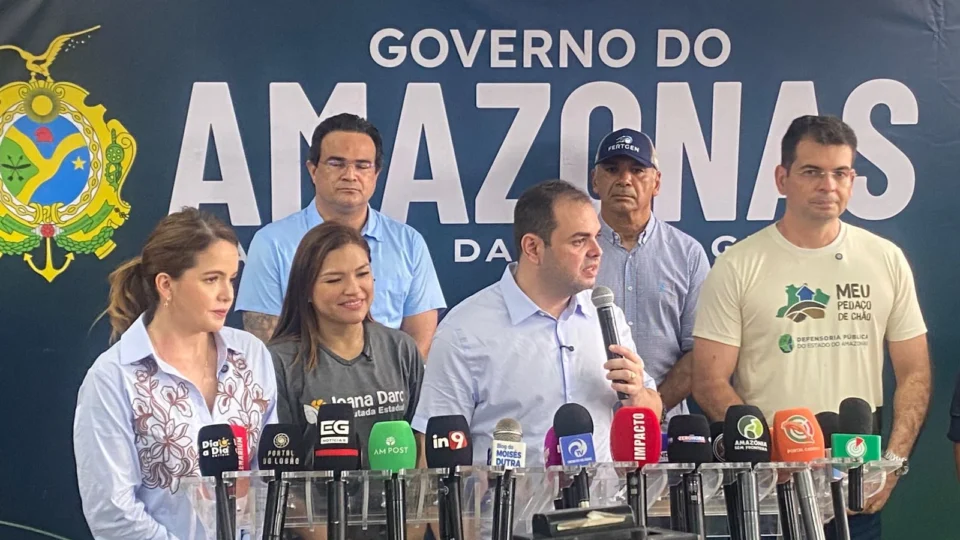 Governo destaca regularização fundiária, obras e parceria com Lula em agenda no Amazonas