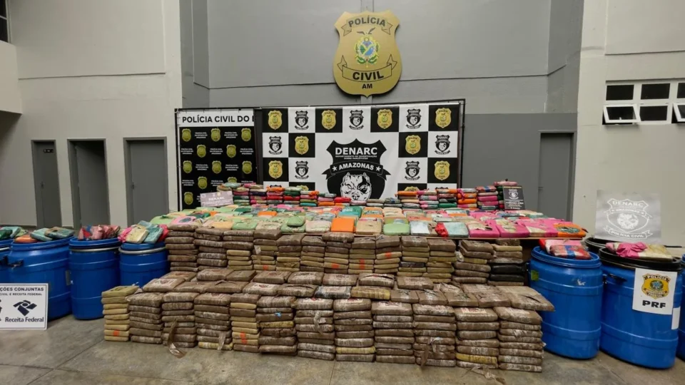 Operação conjunta apreende 700 quilos de drogas e causa prejuízo de R$ 12,8 milhões ao tráfico no Amazonas 