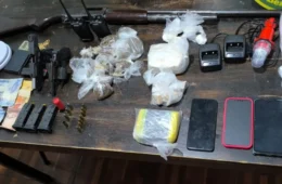 Homem é preso em flutuante usado como base para tráfico de drogas no interior do Amazonas
