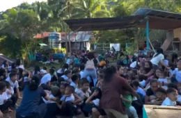 Veja o momento em que terremoto atinge escola durante cerimônia de hasteamento da bandeira nas Filipinas