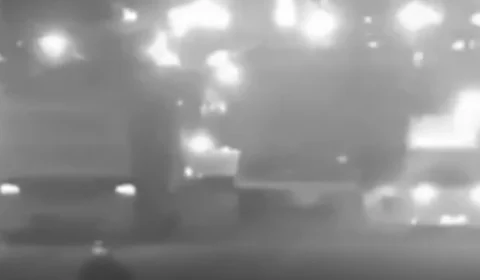 VEJA VÍDEO: “Velozes e Furiosos”? Disputa insana entre caminhoneiros termina em acidente e deixa quatro feridos.