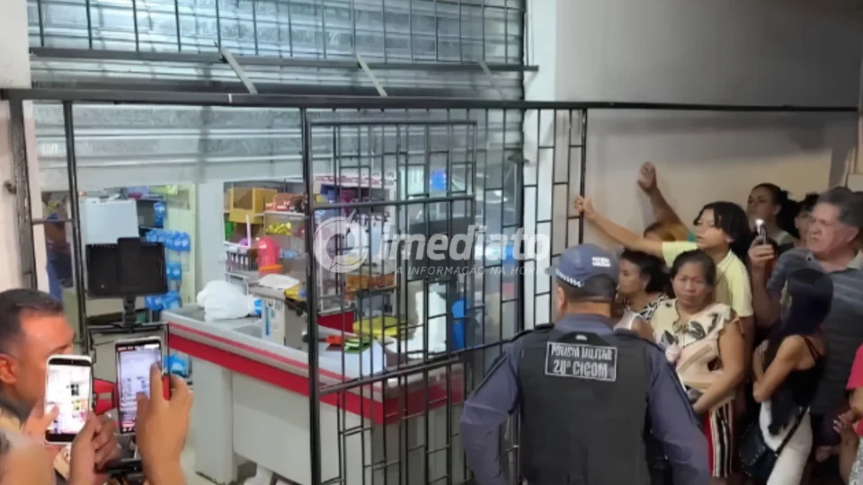 Comerciante é morto com tiro na nuca durante assalto em mercadinho no bairro São José Operário, em Manaus