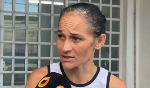 Mãe de duas crianças especiais denuncia invasão de casa e ameaças por suposta dívida em Manaus