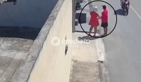 VEJA VÍDEO: Homem finge pedir água e rouba celular de moradora no bairro Santa Etelvina, em Manaus