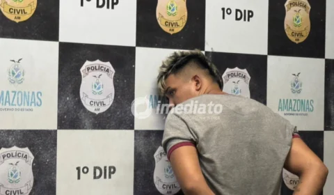 Homem é preso pela ROCAM com drogas, dinheiro e balanças de precisão no bairro Nossa Senhora das Graças, em Manaus